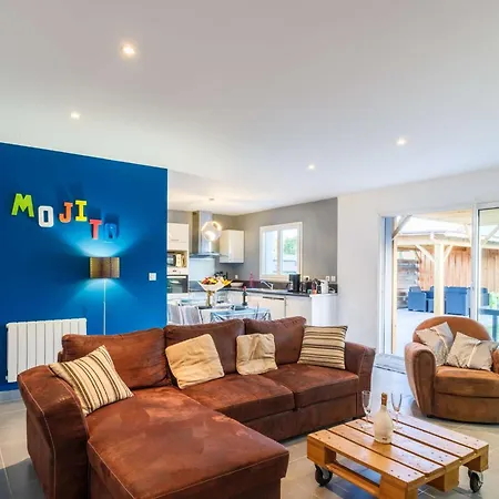 Bourg Maison Confort En Centre *