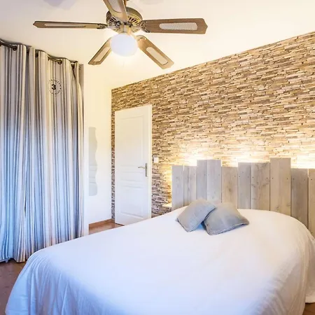 Bourg Maison Confort En Centre *